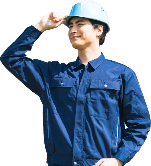 ヘルメットをかぶった男性